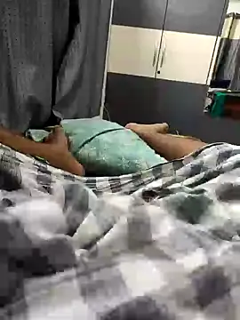 Snapshot of Tamil_small_cock chatting on February 17, 2026, 4:26 pm Tamil small cock online show from February 17, 2026, 4:26 pm