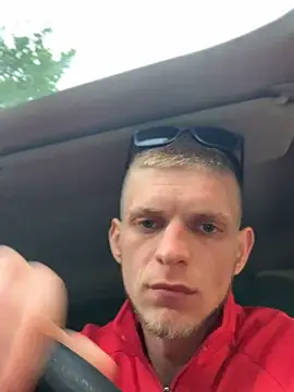 SexmachoThumb online show from August 4, 2026, 3:44 am