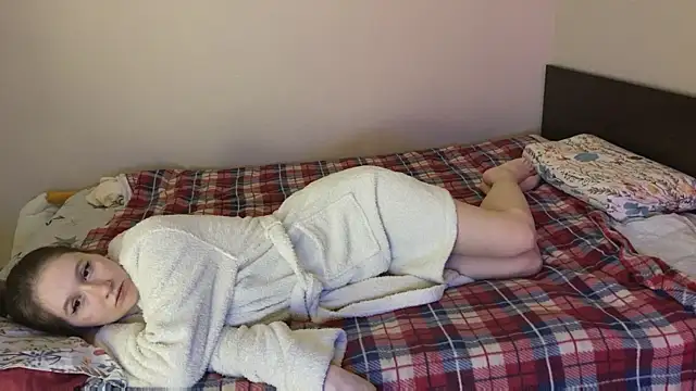 Snapshot of Sabrinaanddaniel chatting on December 13, 2025, 8:04 pm Sabrinaanddaniel online show from December 13, 2025, 8:04 pm