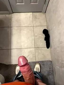 Snapshot of zay_01 chatting on December 15, 2025, 3:29 pm zay 01 online show from December 15, 2025, 3:29 pm