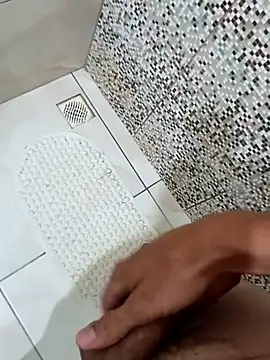 garoto-pirocudo online show from March 9, 2025, 12:31 pm