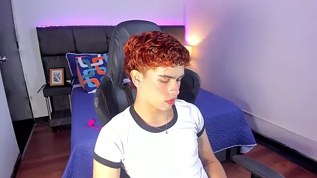 Aiiden 15 online show from December 5, 2025, 12:59 pm