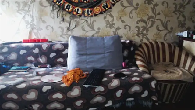 JennyStormy online show from October 21, 2025, 7:08 am