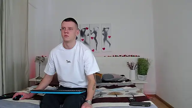 Ryker Seen online show from February 11, 2025, 6:40 am