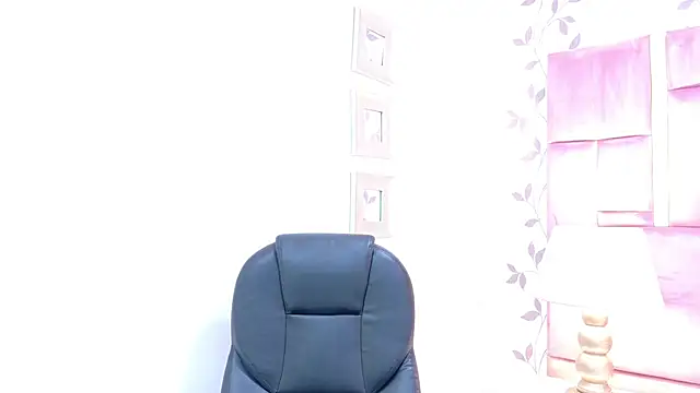 ArianaFranco online show from May 2, 2026, 11:32 pm