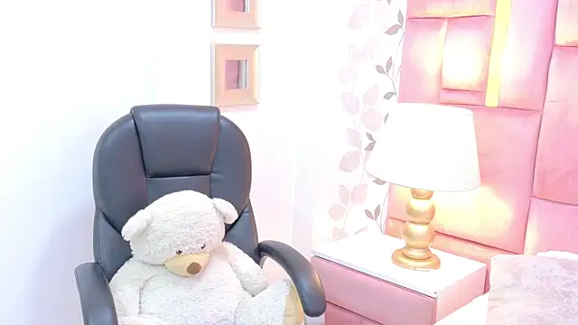 Snapshot of ArianaFranco chatting on May 20, 2026, 1:52 pm ArianaFranco online show from May 20, 2026, 1:52 pm