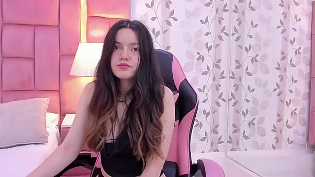 Snapshot of ArianaFranco chatting on November 11, 2025, 1:06 pm ArianaFranco online show from November 11, 2025, 1:06 pm