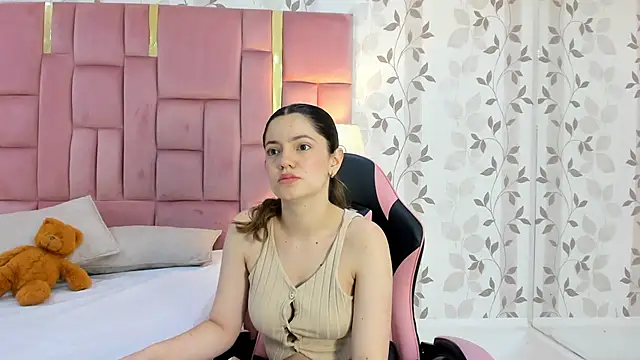 Snapshot of ArianaFranco chatting on October 10, 2025, 3:35 pm ArianaFranco online show from October 10, 2025, 3:35 pm