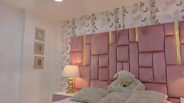 ArianaFranco online show from July 21, 2026, 1:12 pm