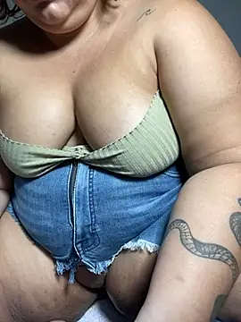 Snapshot of orianna_submissive24 chatting on February 14, 2025, 1:18 pm orianna submissive24 online show from February 14, 2025, 1:18 pm