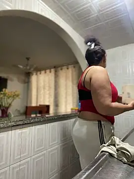 Carola-Ross online show from November 5, 2025, 5:27 pm