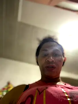 Carola-Ross online show from October 16, 2025, 5:32 pm