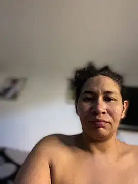 Snapshot of Carola-Ross chatting on June 6, 2026, 1:38 pm Carola-Ross online show from June 6, 2026, 1:38 pm