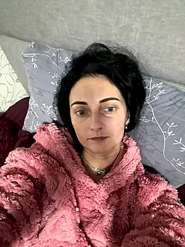 Miroslava1247 online show from November 25, 2025, 8:53 pm