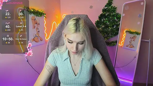 Snapshot of EvelinaLuu chatting on January 15, 2026, 2:04 am EvelinaLuu online show from January 15, 2026, 2:04 am