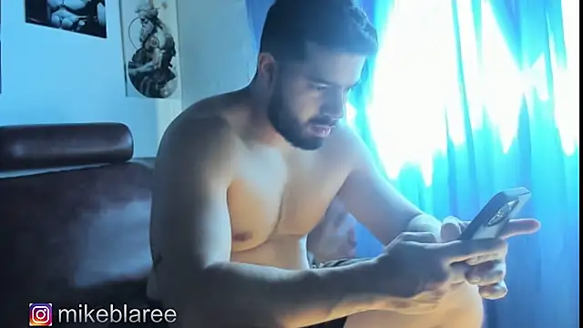 mikeblaree online show from November 22, 2025, 7:13 pm