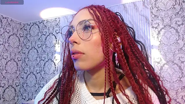 Snapshot of Issa_tay1 chatting on May 4, 2026, 7:50 pm Issa tay1 online show from May 4, 2026, 7:50 pm