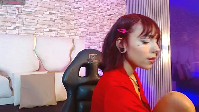 Issa tay1 online show from October 14, 2025, 7:47 pm