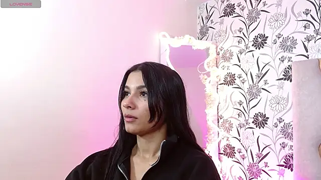 Snapshot of Gaby_tay1 chatting on February 18, 2026, 3:15 am Gaby tay1 online show from February 18, 2026, 3:15 am