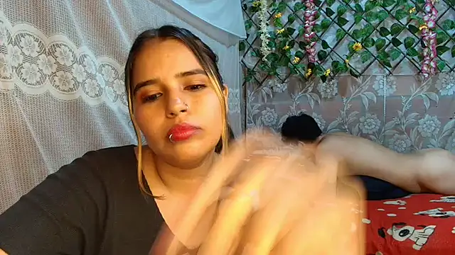 Snapshot of leandro49112 chatting on July 21, 2026, 2:40 pm leandro49112 online show from July 21, 2026, 2:40 pm