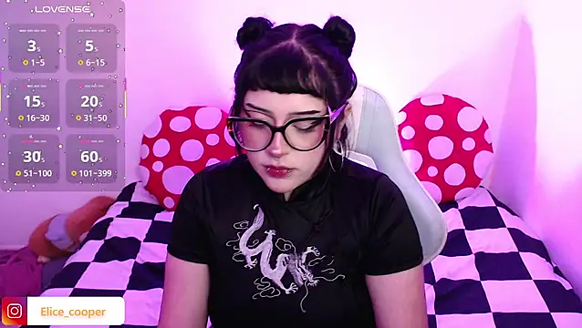 Elice cooper  online show from November 10, 2025, 3:55 am