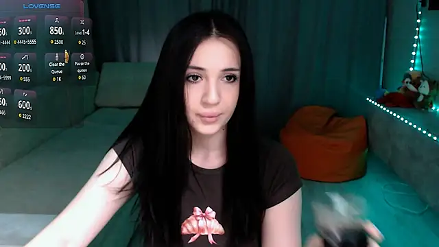 Snapshot of Lea_Atreides chatting on November 19, 2025, 5:07 am Lea Atreides online show from November 19, 2025, 5:07 am