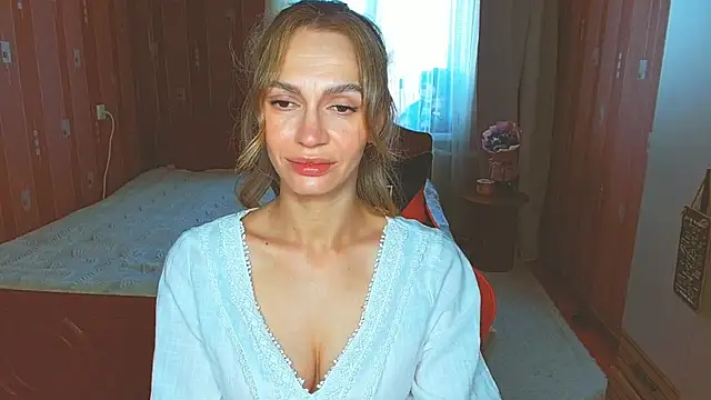 Snapshot of Lady_Sunshine_ chatting on August 5, 2026, 4:17 am Lady Sunshine online show from August 5, 2026, 4:17 am