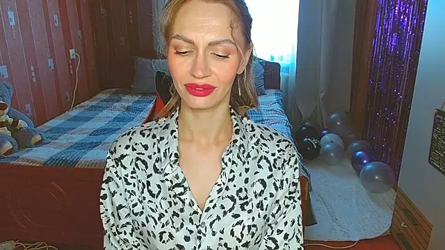 Snapshot of Lady_Sunshine_ chatting on July 12, 2026, 6:14 am Lady Sunshine online show from July 12, 2026, 6:14 am