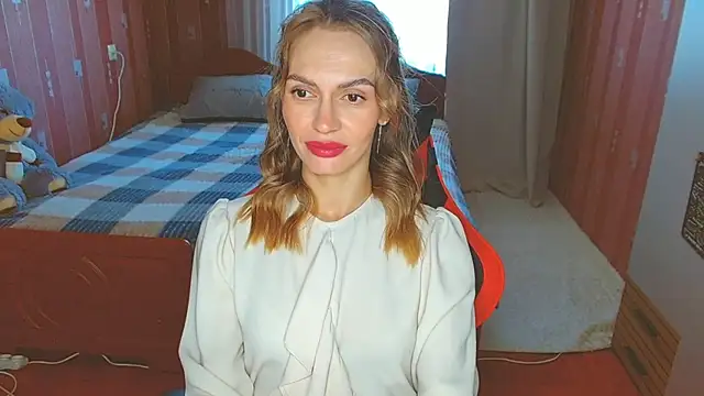 Snapshot of Lady_Sunshine_ chatting on July 6, 2026, 6:20 am Lady Sunshine online show from July 6, 2026, 6:20 am