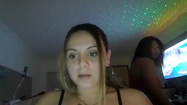 ShysluutGia online show from April 23, 2026, 4:41 am