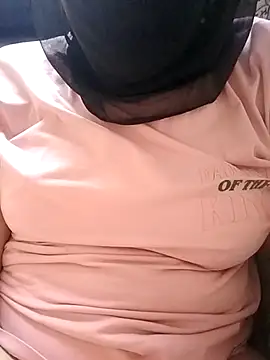 Snapshot of nouhaty chatting on October 14, 2025, 5:35 pm nouhaty online show from October 14, 2025, 5:35 pm