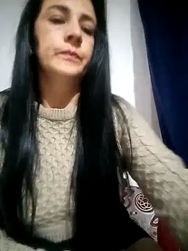 Alanna 11 online show from September 19, 2025, 3:54 am