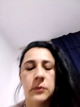 Alanna 11 online show from October 7, 2025, 3:40 am