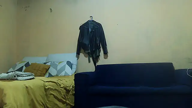 Snapshot of 01applebottom chatting on October 27, 2025, 2:29 pm 01applebottom online show from October 27, 2025, 2:29 pm