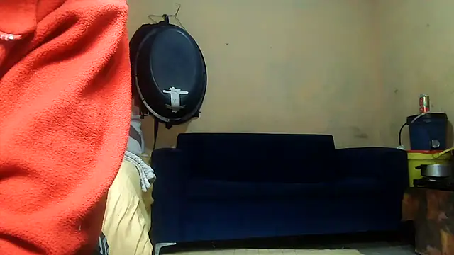 Snapshot of 01applebottom chatting on November 18, 2025, 7:33 am 01applebottom online show from November 18, 2025, 7:33 am