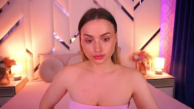 Snapshot of LindsieGreyy chatting on April 17, 2026, 12:30 pm LindsieGreyy online show from April 17, 2026, 12:30 pm