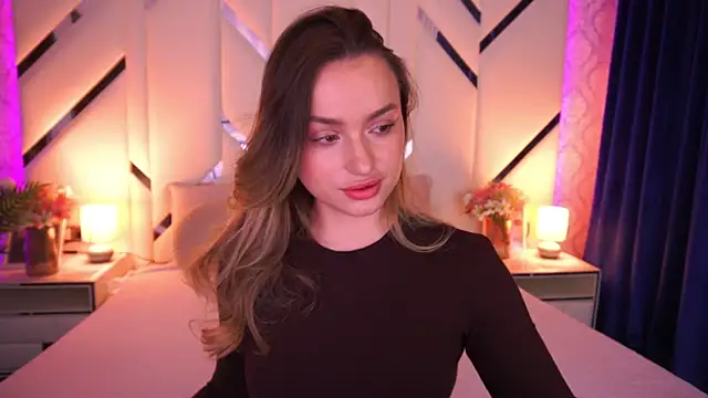 Snapshot of LindsieGreyy chatting on April 19, 2026, 6:25 am LindsieGreyy online show from April 19, 2026, 6:25 am