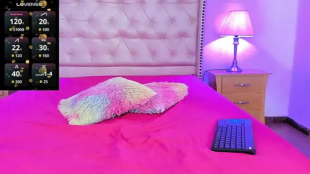 Snapshot of emily_jk chatting on February 6, 2026, 12:56 pm emily jk online show from February 6, 2026, 12:56 pm