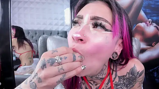 Snapshot of miss___angel chatting on October 9, 2025, 6:08 pm miss angel online show from October 9, 2025, 6:08 pm