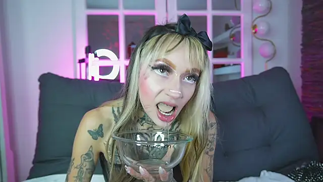 Snapshot of miss___angel chatting on July 28, 2026, 11:07 am miss angel online show from July 28, 2026, 11:07 am