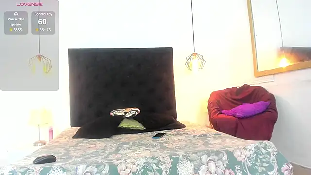 Snapshot of ChanelleJohnson_ chatting on March 19, 2025, 9:06 am ChanelleJohnson online show from March 19, 2025, 9:06 am