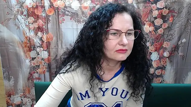 Snapshot of Miroslava_Happi chatting on April 18, 2026, 5:43 am Miroslava Happi online show from April 18, 2026, 5:43 am