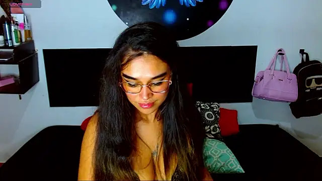 Ana Riderr online show from March 27, 2026, 8:26 am