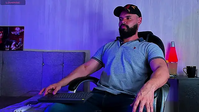 Snapshot of Luke_Diaz7 chatting on March 18, 2026, 2:48 am Luke Diaz7 online show from March 18, 2026, 2:48 am