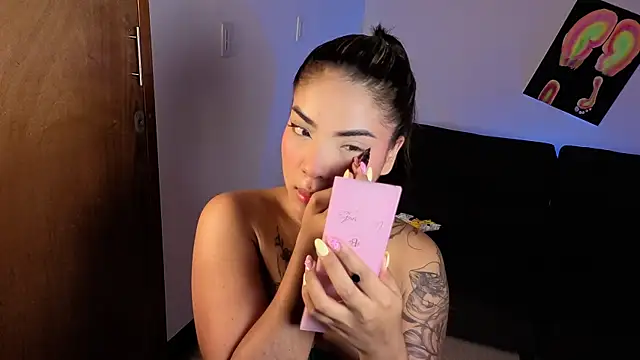 Maryybellax online show from November 8, 2025, 10:13 pm