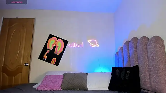 Maryybellax online show from February 16, 2025, 1:14 am