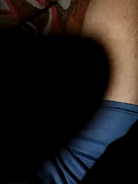 Snapshot of CuteRani001 chatting on December 15, 2025, 6:19 am CuteRani001 online show from December 15, 2025, 6:19 am