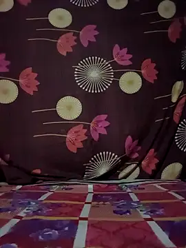 Snapshot of CuteRani001 chatting on November 4, 2025, 7:34 am CuteRani001 online show from November 4, 2025, 7:34 am