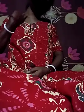 Snapshot of CuteRani001 chatting on November 3, 2025, 5:05 pm CuteRani001 online show from November 3, 2025, 5:05 pm