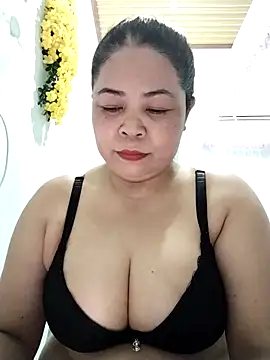 Snapshot of Baby-bigtits2024 chatting on December 17, 2025, 10:20 am Baby-bigtits2024 online show from December 17, 2025, 10:20 am